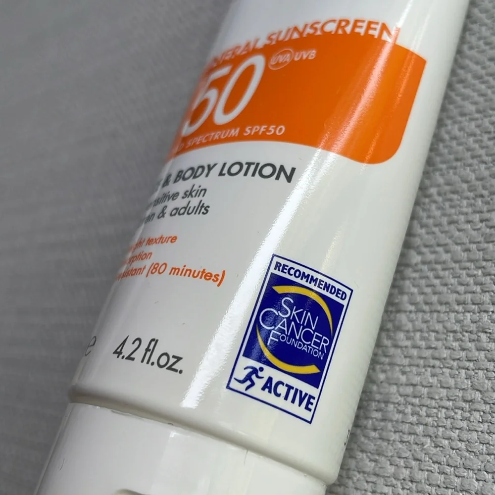 Avene Mineral Sunscreen Face & Body Lotion SPF 50 sealed